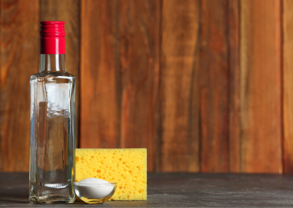 Discover new ways to clean your clothes and home